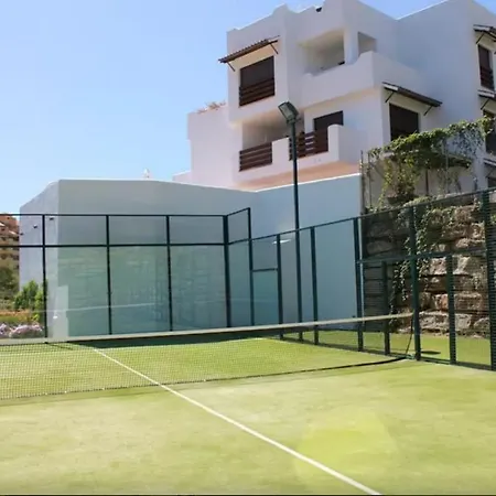 Daire Luxury In Golf Hills, Estepona.
